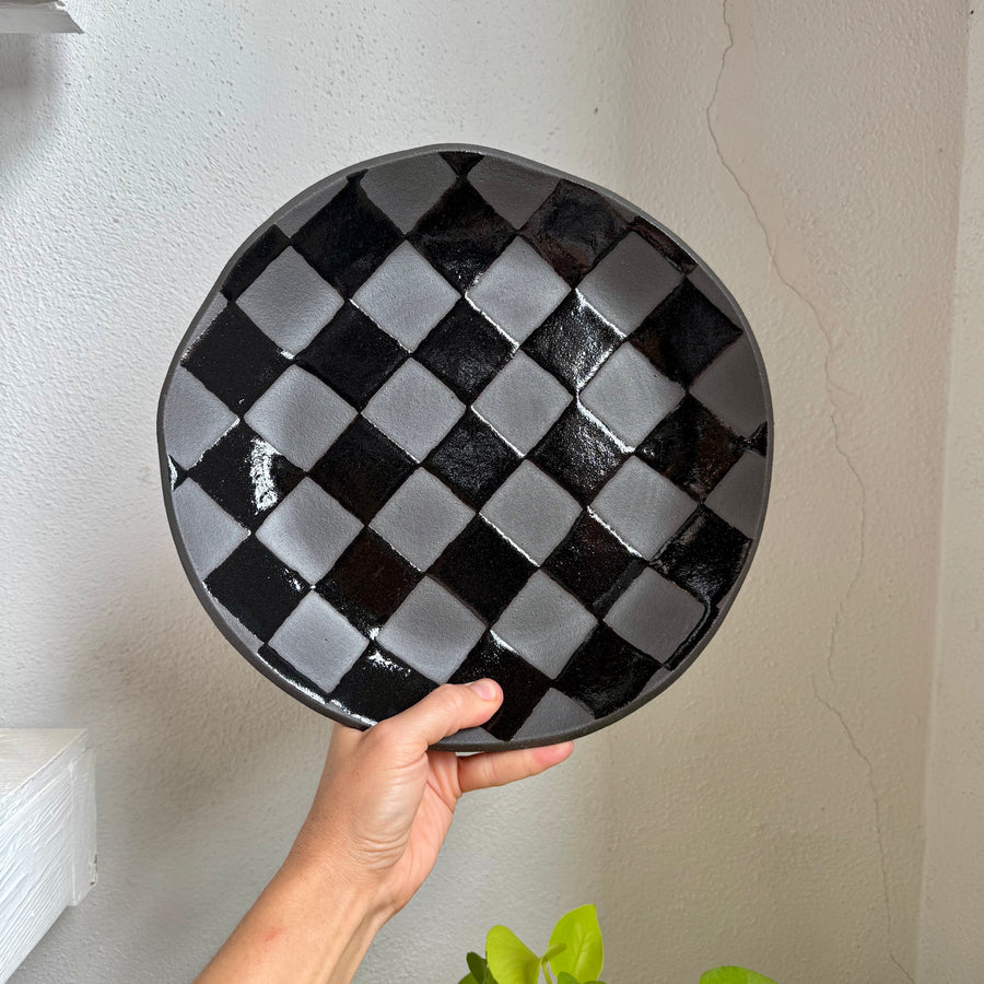 Black Checkered Circular Plate