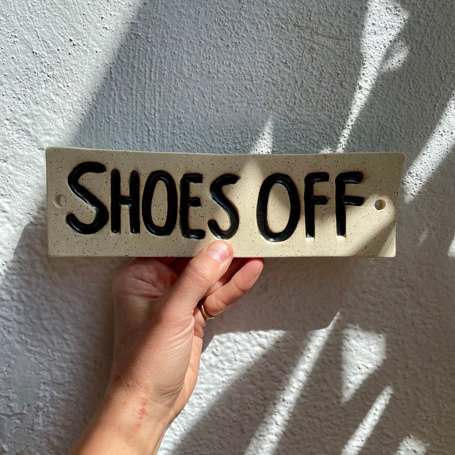 'Shoes Off' Ceramic Sign